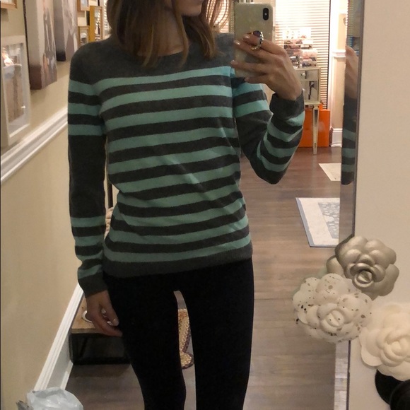 Forever 21 Tops - Striped light knit